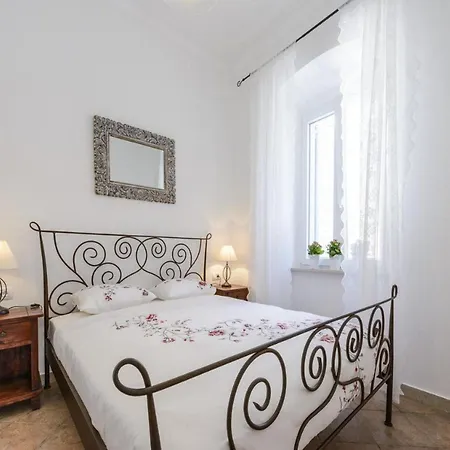 Franka Old Town - One Bedroom Lägenhet *